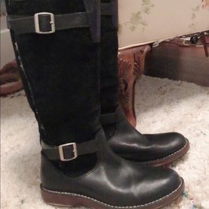 Ugg winter boots size 9
